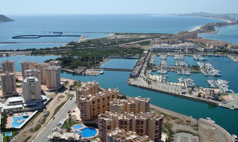 Apartamento / piso - Nueva construcción  - La Manga del Mar Menor -
                La Manga