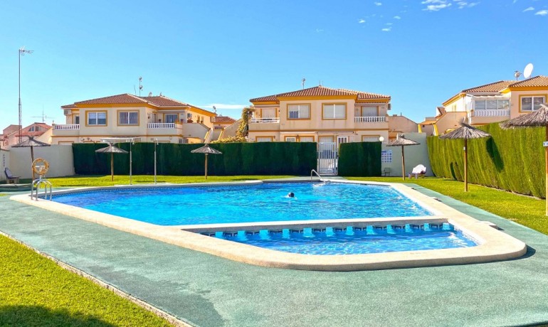 Apartamento / piso - Venta - Orihuela Costa -
                Playa Flamenca