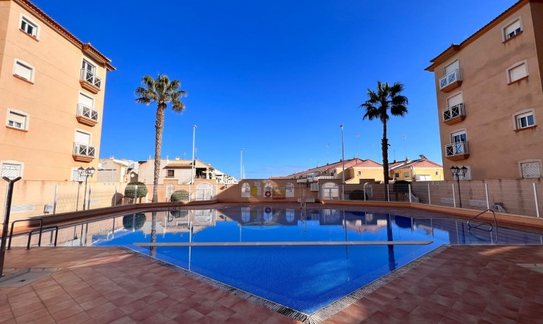 Apartamento / piso - Venta - San Pedro del Pinatar -
                San Pedro Del Pinatar