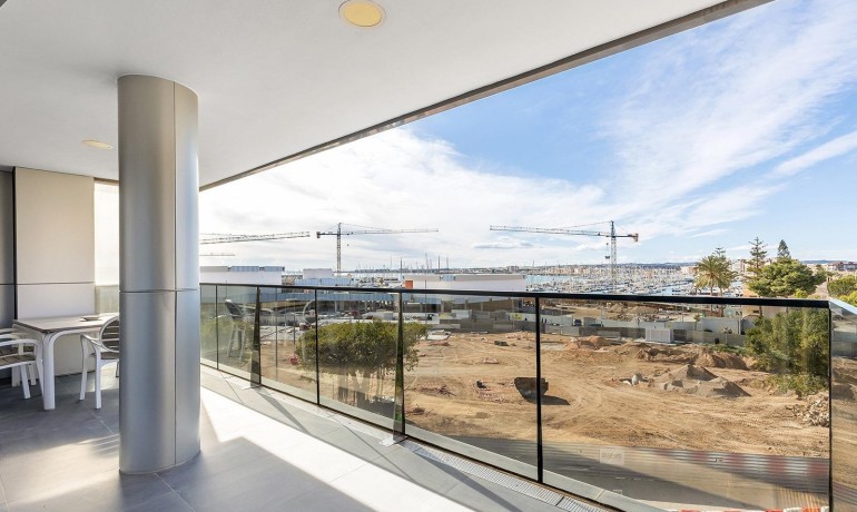 Apartamento / piso - Venta - Torrevieja -
                Paseo maritimo