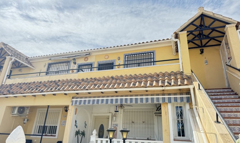 Apartamento / piso - Venta - Villamartin -
                Villamartin