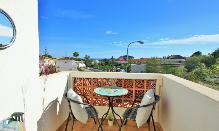 Apartment / Flat - Sale - Villamartin -
                Villamartin