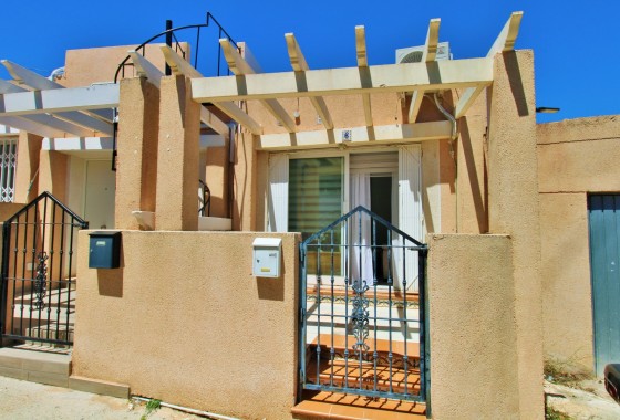 Apartment / Flat - Sale - Villamartin - Villamartin