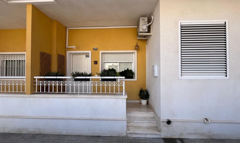 Appartement / Flat - Herverkoop - Alicante* -
                Almoradi*