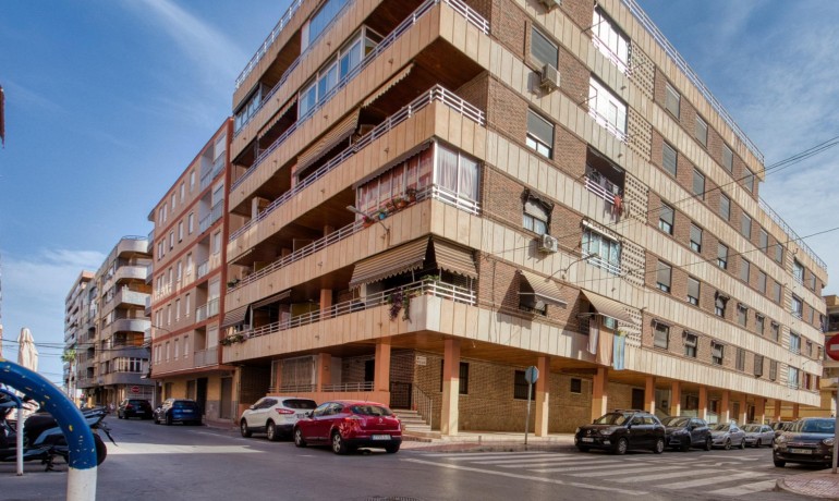 Appartement / flat - Herverkoop - Torrevieja -
                Acequion