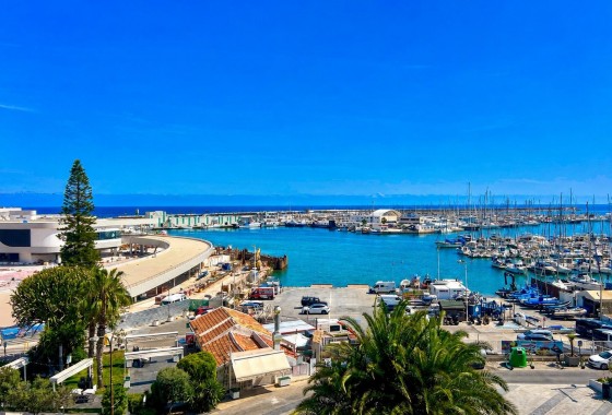 Appartement / Flat - Herverkoop - Torrevieja* - Centro - Muelle Pesquero