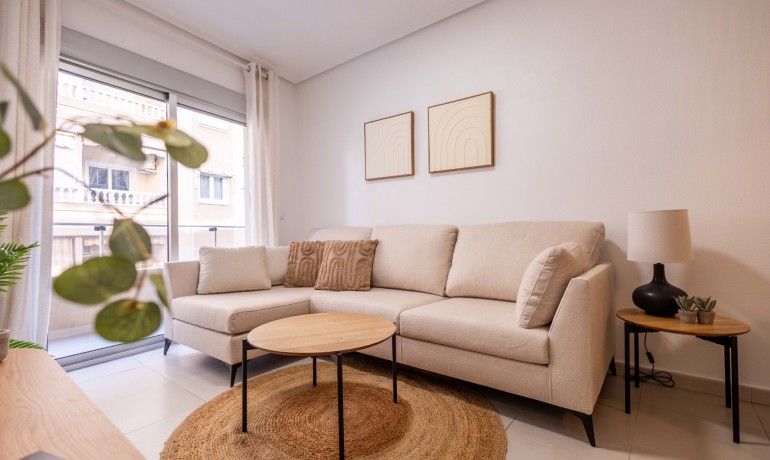 Appartement / Flat - Herverkoop - Torrevieja* -
                Playa del Cura