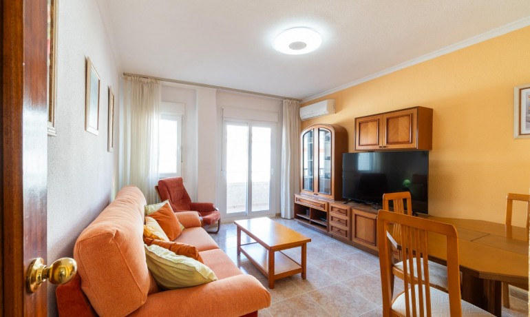 Appartement / Flat - Herverkoop - Torrevieja* -
                Playa del cura