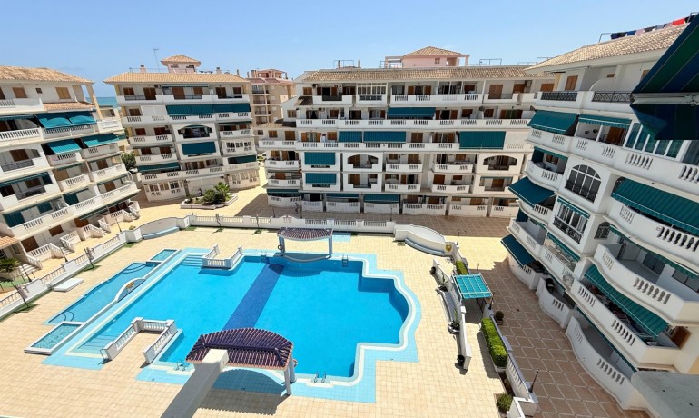 Appartement / Flat - Herverkoop - Torrevieja -
                Torre La Mata
