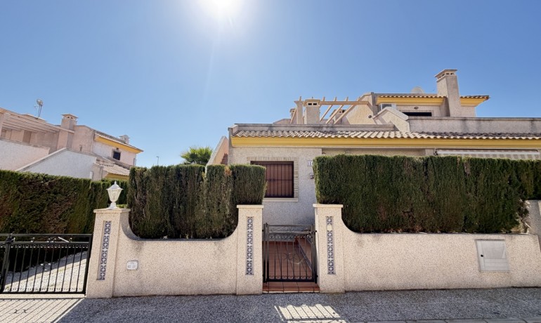 Appartement / Flat - Herverkoop - Villamartin -
                Villamartin