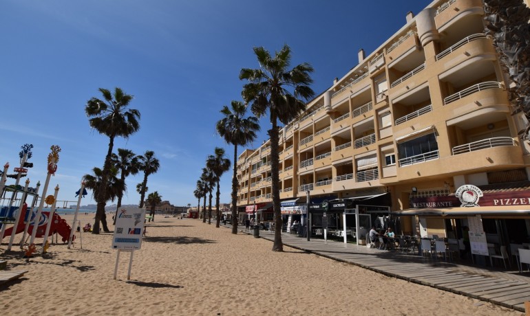 Appartement / Flat - Revente - La Mata -
                La Mata - Town