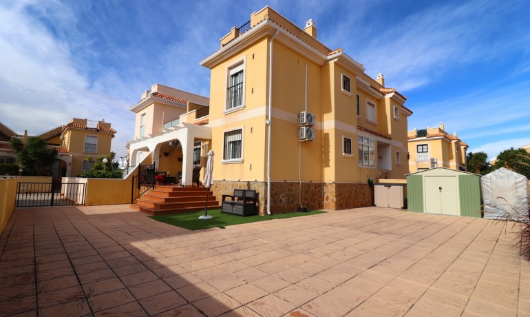 Casa - Venta - Ciudad Quesada -
                Lo Marabu