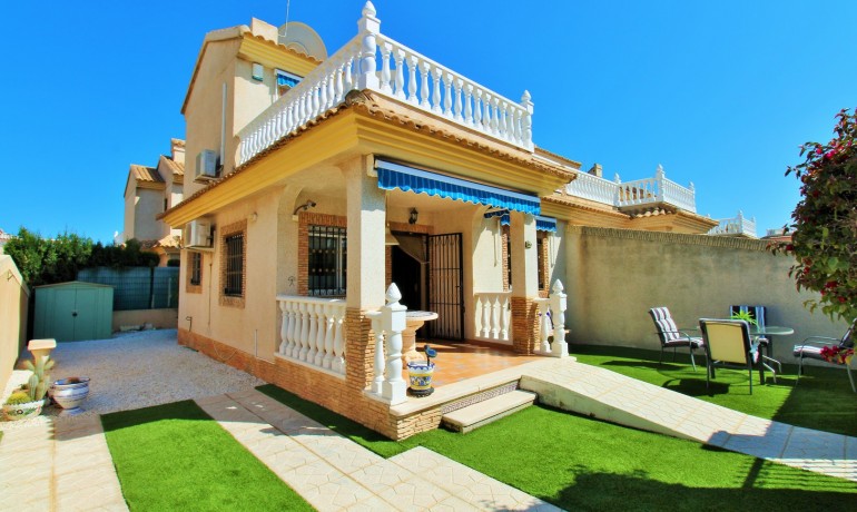 Casa - Venta - Playa Flamenca -
                Playa Flamenca