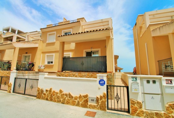 Casa - Venta - San Miguel de Salinas - San Miguel De Salinas