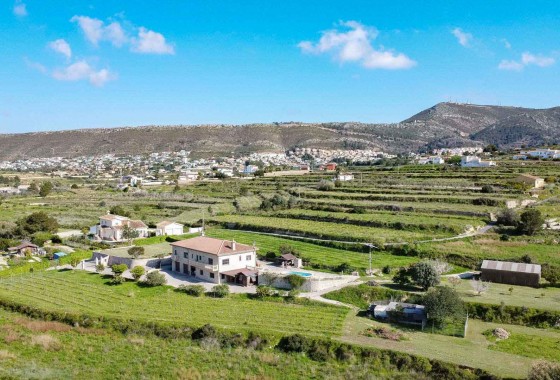 Farm - Sale - Benitachell / El Poble Nou de Benitatxell - Centro