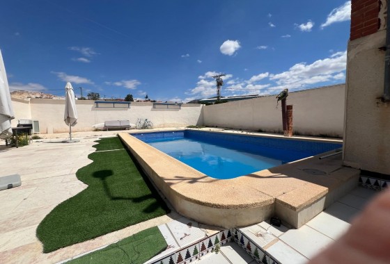 Finca / Country Property - Sale - Algueña - Alguena