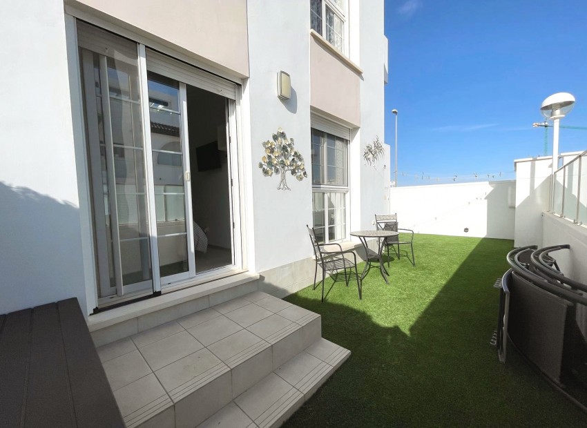 Herverkoop - Appartement / Flat -
Cuidad Quesada* - Doña Pepa