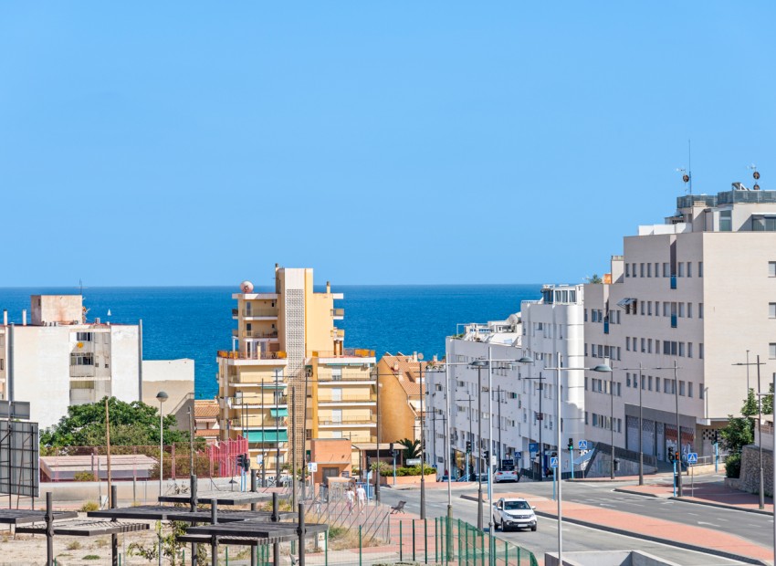 Herverkoop - Appartement / Flat -
El Campello - El Amerador