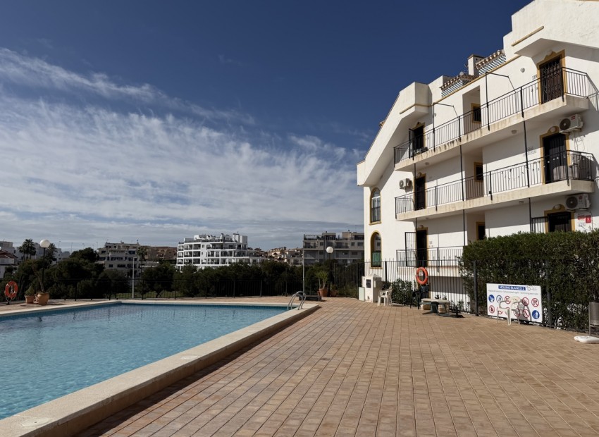 Herverkoop - Appartement / Flat -
La Zenia
