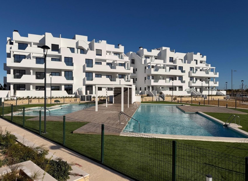 Herverkoop - Appartement / Flat -
Los Alcázares* - Santa Rosalia Lake and Life Resort