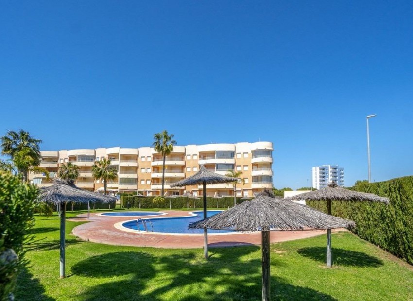 Herverkoop - Appartement / Flat -
Orihuela Costa - Campoamor