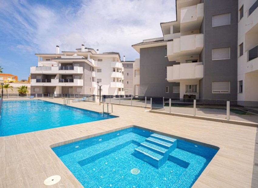 Herverkoop - Appartement / Flat -
Orihuela Costa* - Campoamor*