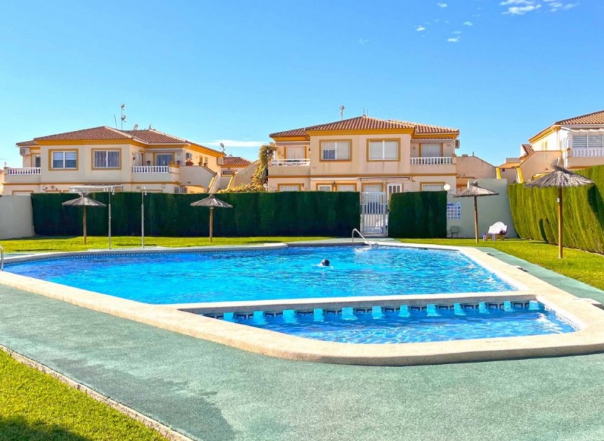 Herverkoop - Appartement / Flat -
Orihuela Costa* - Playa Flamenca