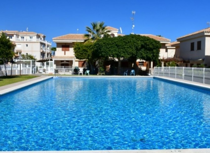Herverkoop - Appartement / Flat -
Orihuela Costa - Playa Flamenca