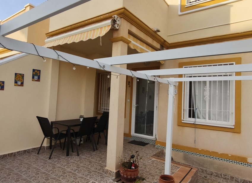 Herverkoop - Appartement / Flat -
Orihuela Costa - Playa Flamenca