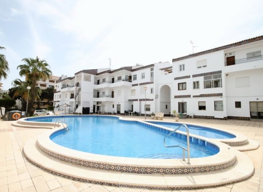 Herverkoop - Appartement / Flat -
Orihuela Costa - Punta Prima