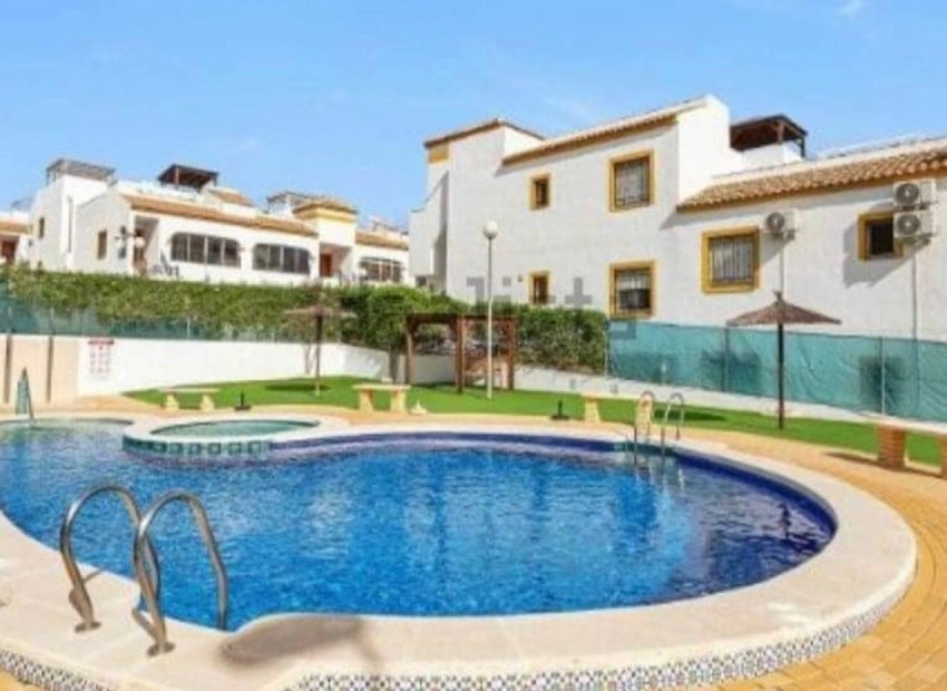 Herverkoop - Appartement / Flat -
Orihuela* - Entre Naranjos Vistabella Golf