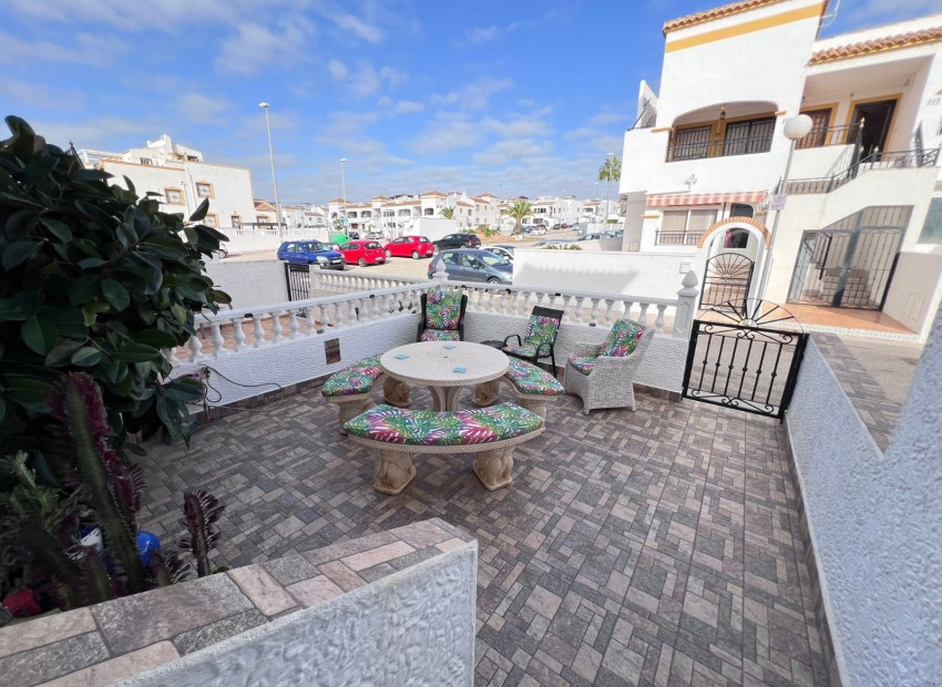 Herverkoop - Appartement / Flat -
Orihuela* - Entre Naranjos Vistabella