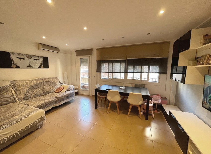 Herverkoop - Appartement / Flat -
Rojales