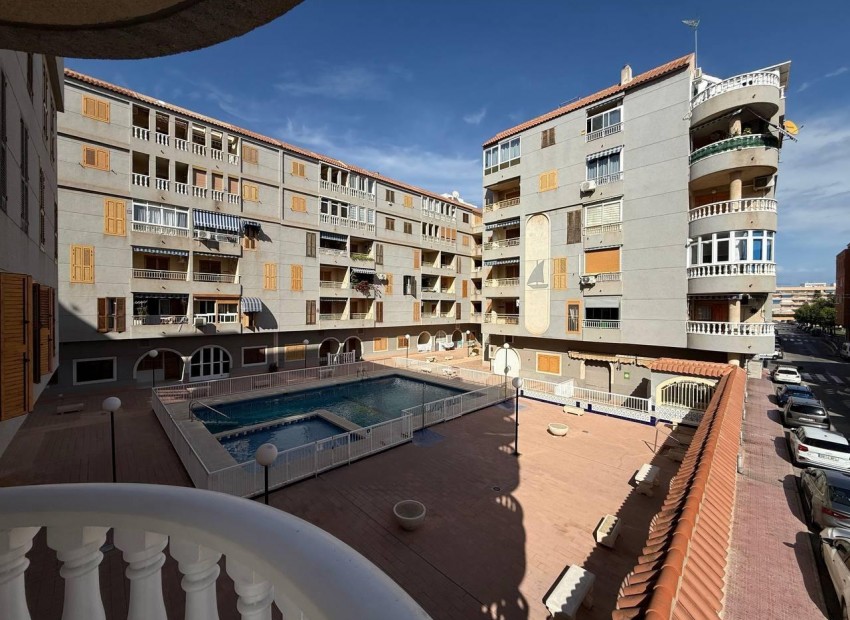 Herverkoop - Appartement / Flat -
Torrevieja* - Acequion