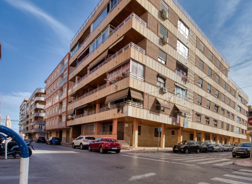 Herverkoop - Appartement / flat -
Torrevieja - Acequion