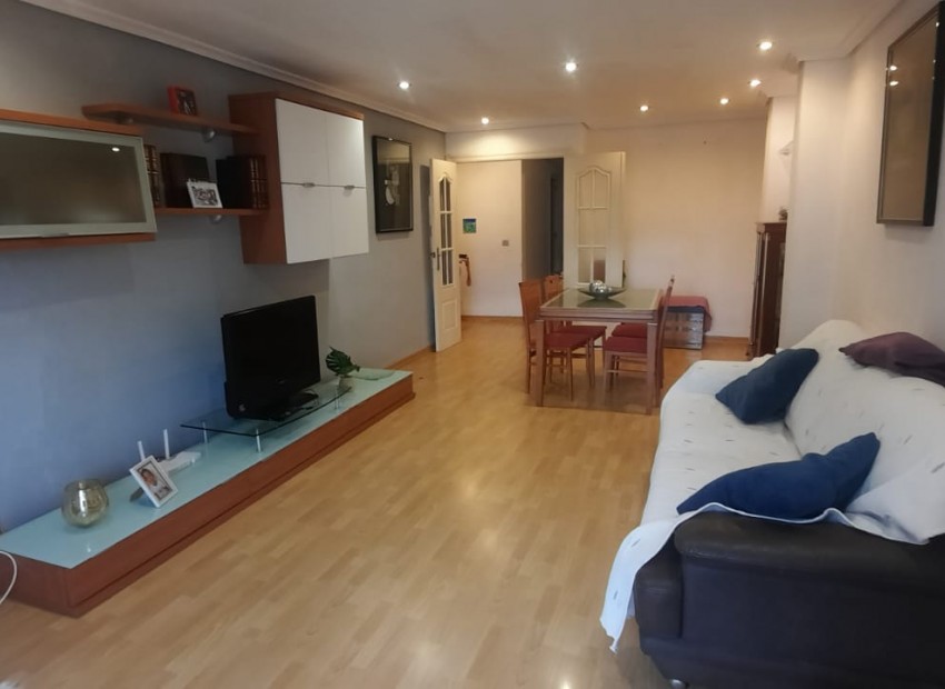 Herverkoop - Appartement / Flat -
Torrevieja - Center Torrevieja