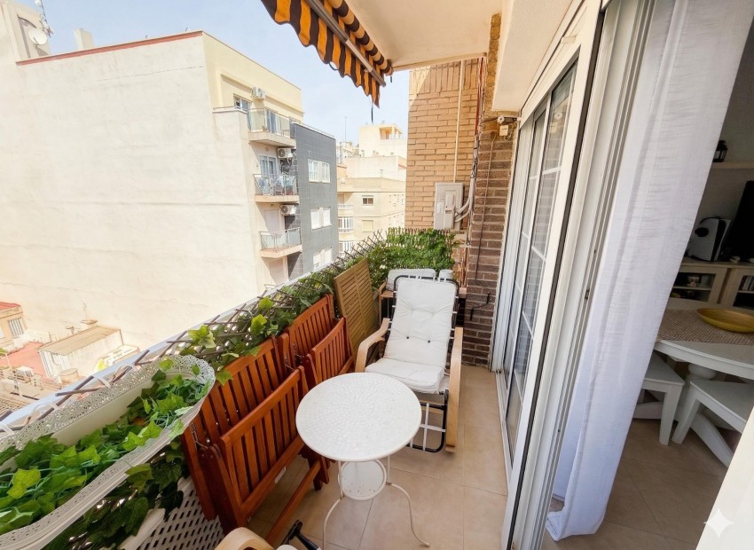 Herverkoop - Appartement / Flat -
Torrevieja* - Centro
