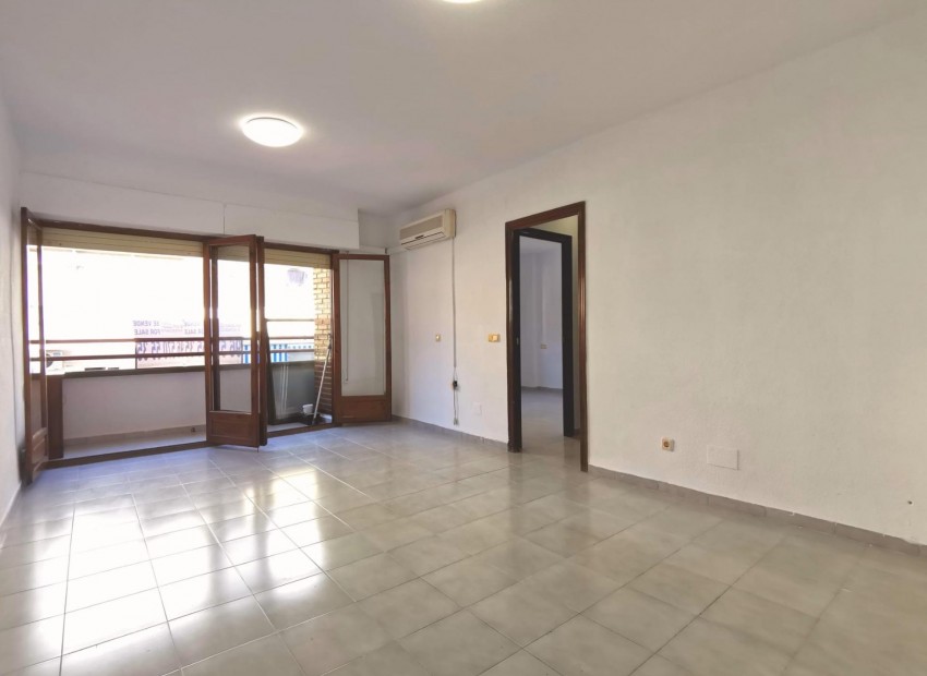 Herverkoop - Appartement / Flat -
Torrevieja - Estacion de autobuses