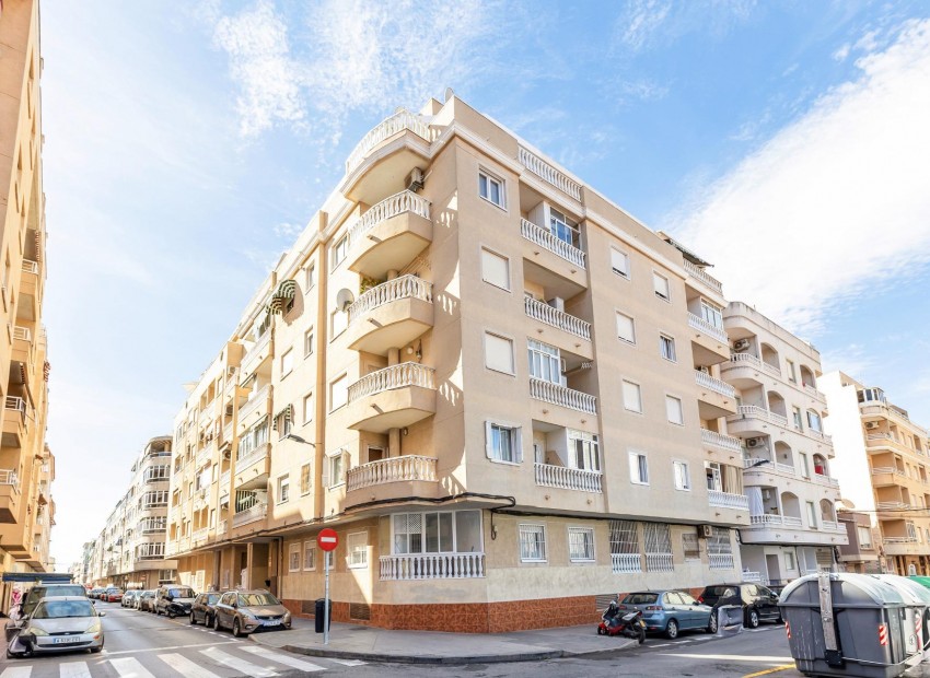 Herverkoop - Appartement / Flat -
Torrevieja - Estacion de autobuses