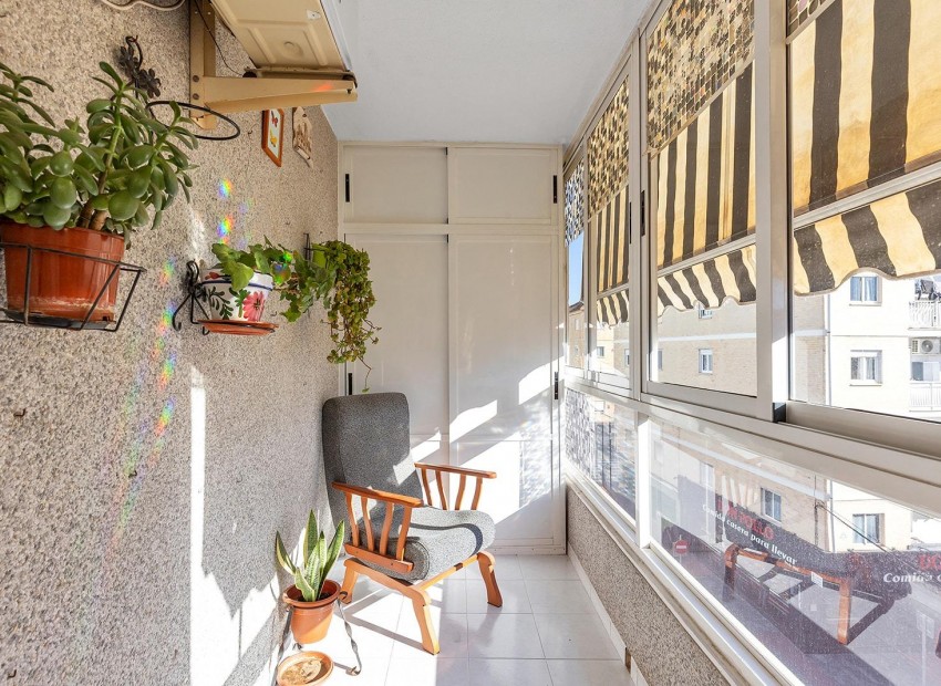 Herverkoop - Appartement / Flat -
Torrevieja* - Estacion de autobuses