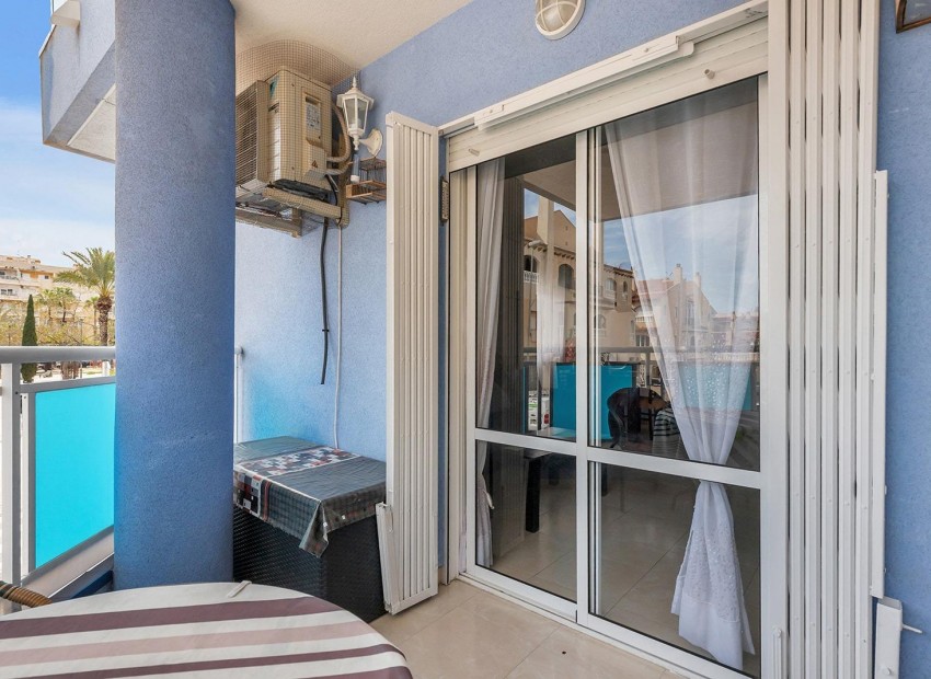 Herverkoop - Appartement / Flat -
Torrevieja* - Estacion de autobuses