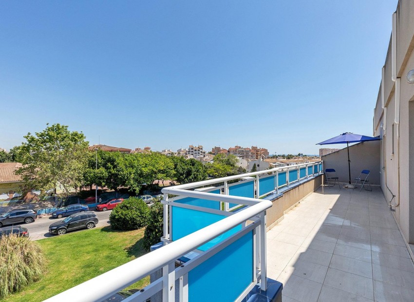 Herverkoop - Appartement / Flat -
Torrevieja* - Estacion de autobuses
