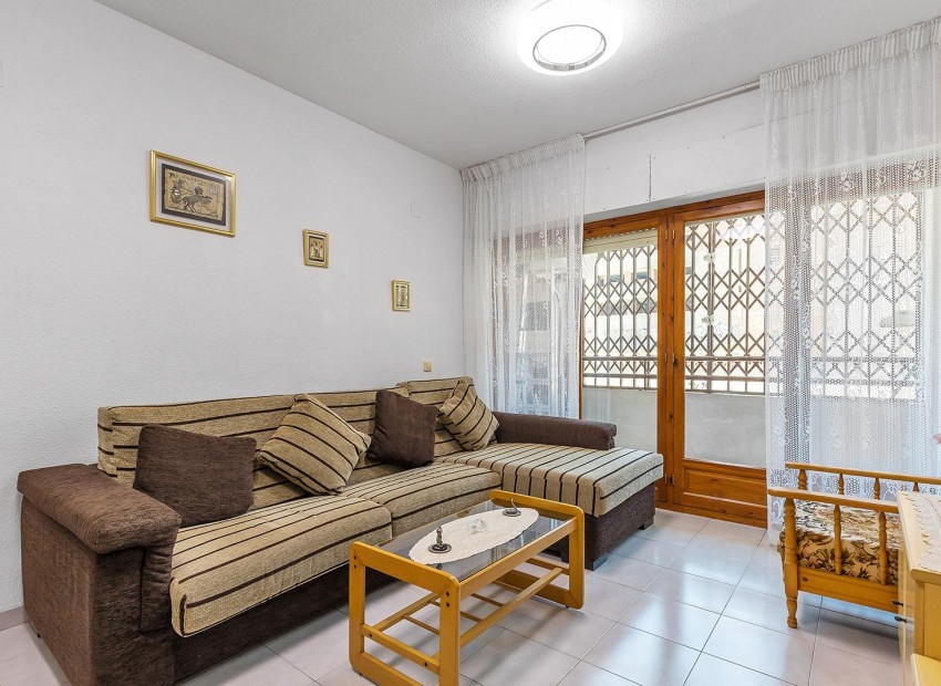 Herverkoop - Appartement / Flat -
Torrevieja* - Estacion de autobuses