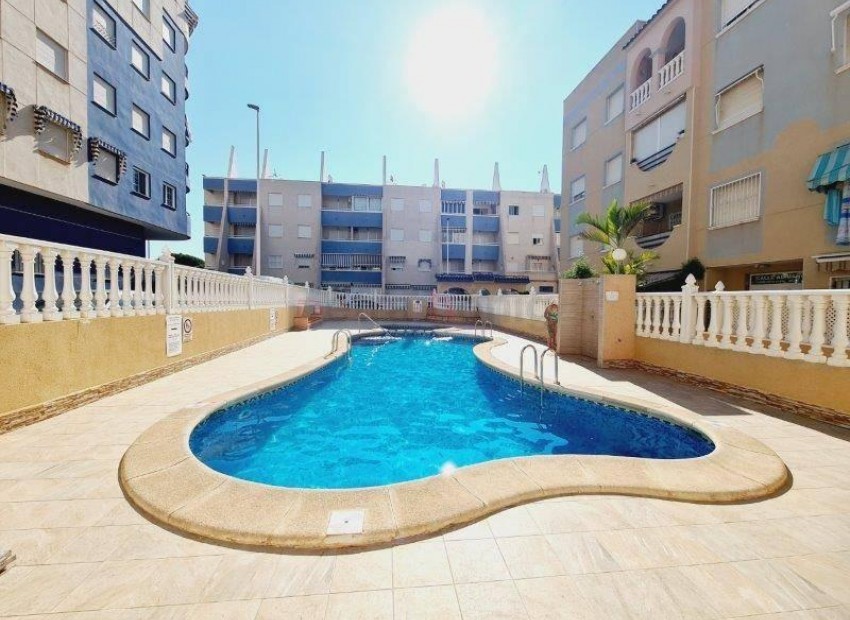 Herverkoop - Appartement / Flat -
Torrevieja* - La Mata pueblo