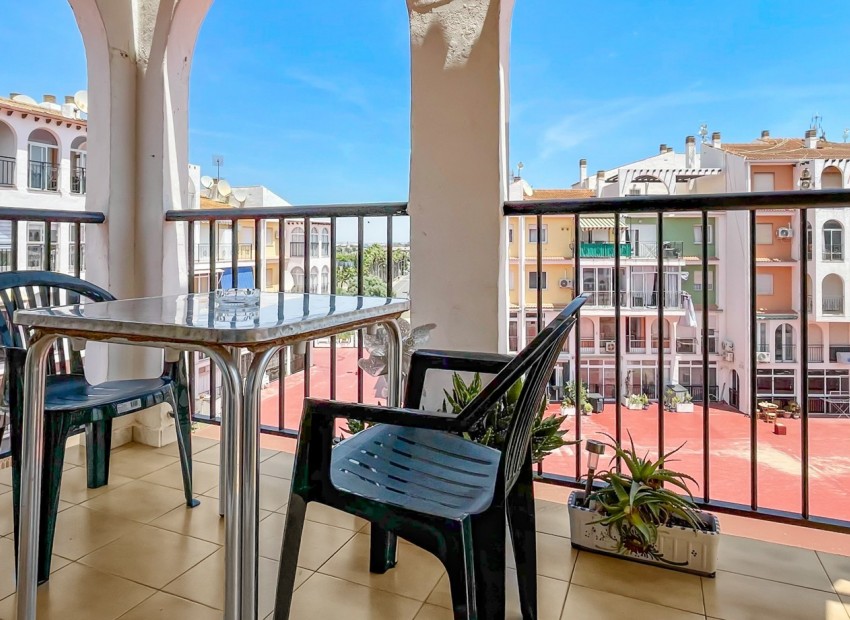 Herverkoop - Appartement / Flat -
Torrevieja - Mar Azul