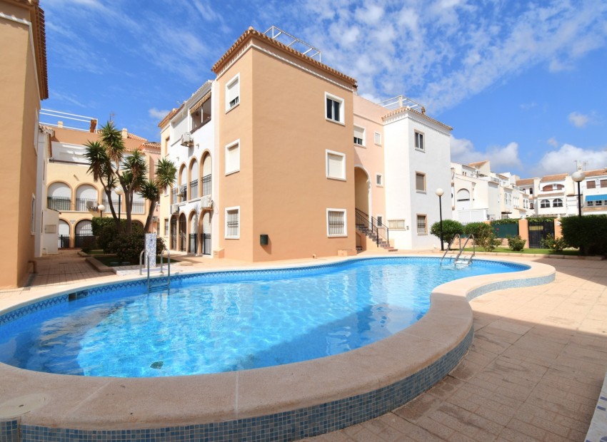 Herverkoop - Appartement / Flat -
Torrevieja - Mar Azul