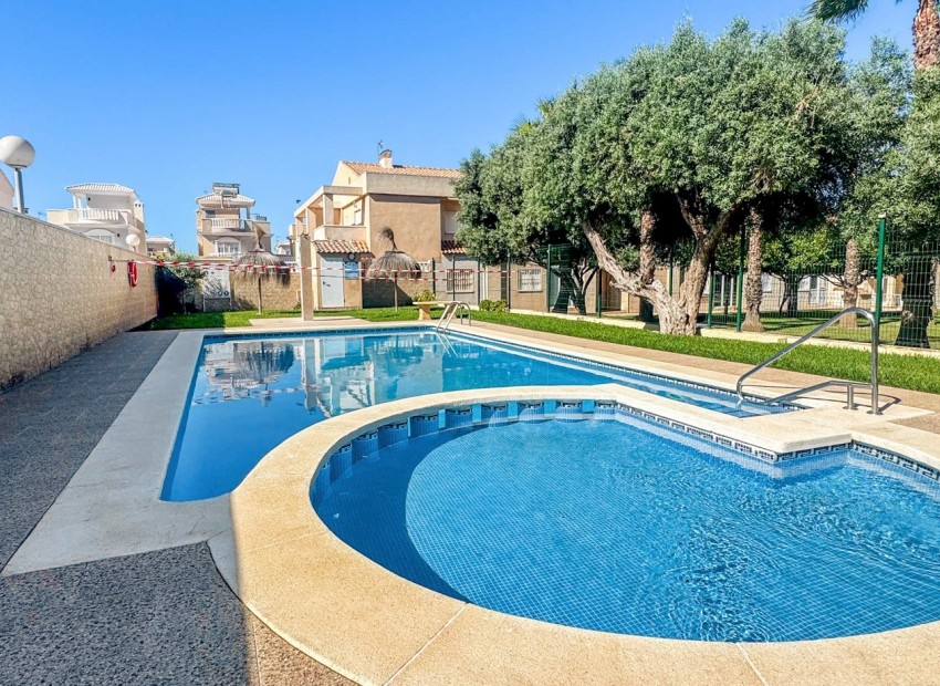 Herverkoop - Appartement / Flat -
Torrevieja - Nueva Torrevieja - Aguas Nuevas