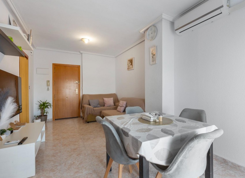 Herverkoop - Appartement / Flat -
Torrevieja - Nueva Torrevieja