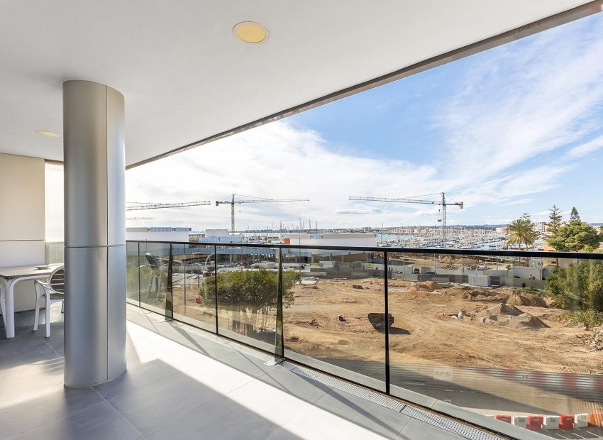Herverkoop - Appartement / Flat -
Torrevieja* - Paseo maritimo