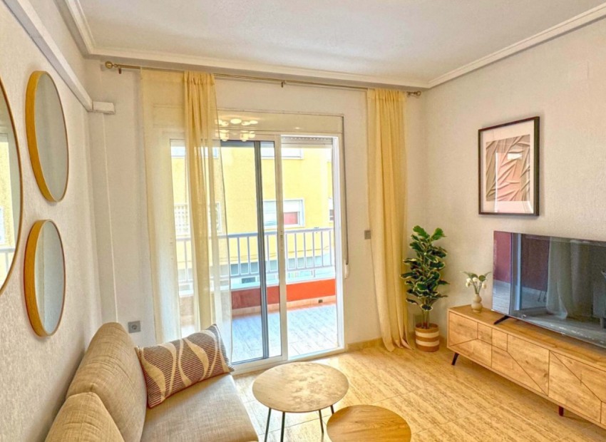 Herverkoop - Appartement / Flat -
Torrevieja* - Playa del Cura